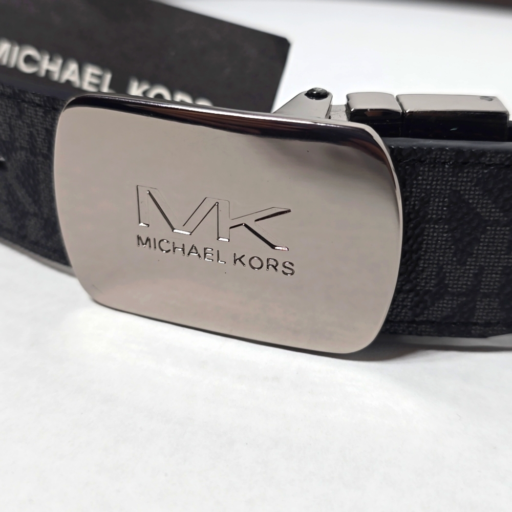 Unisex Michael Kors 32.5 in Black Plus Brown Twist Reversible Belt MK Monogram